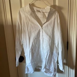 White half buttoned long sleeve
